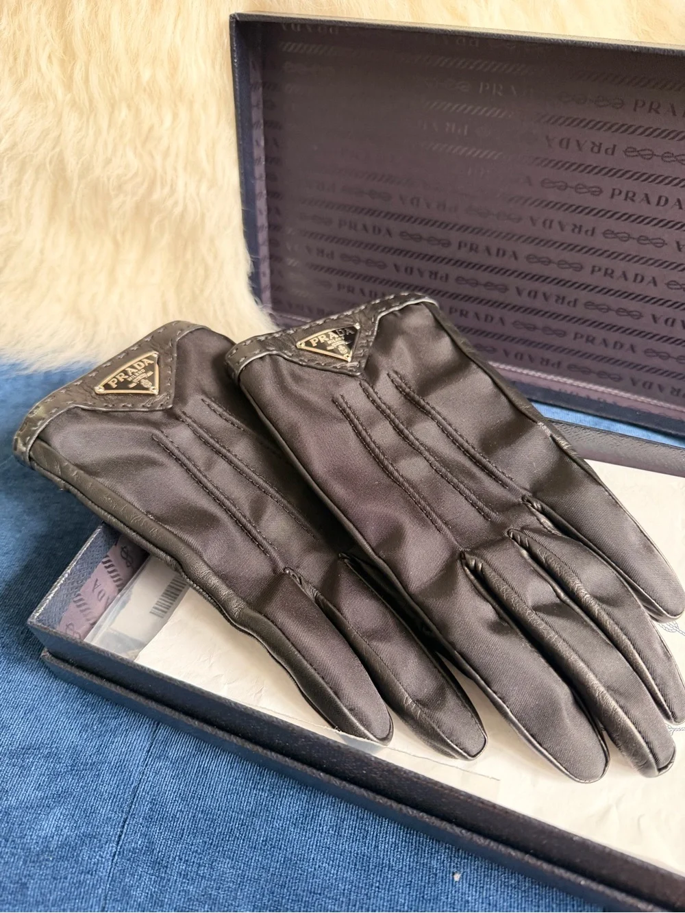 Prada Black Nylon leather Logo Gloves for Men — Triangular Badge